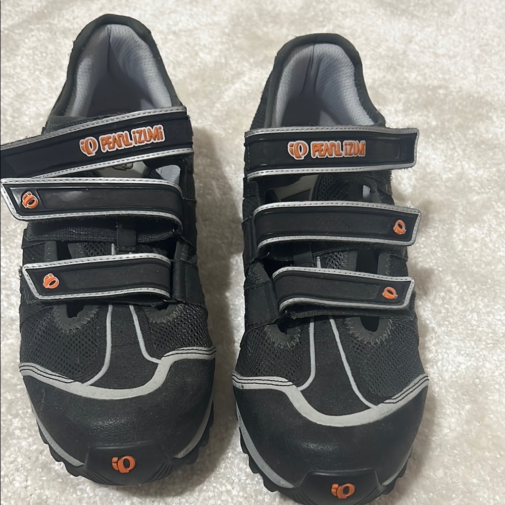 Pearl Izumi Men’s Black Cycling Shoes